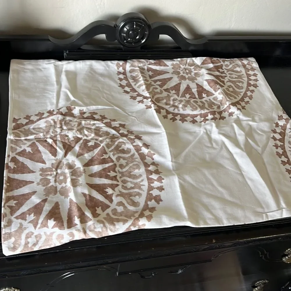 Pottery Barn Lida Star Madallion Dec Pillow Sham